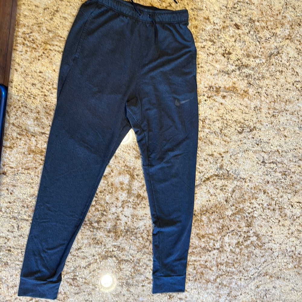 Nike Mens Size Small Training Pants